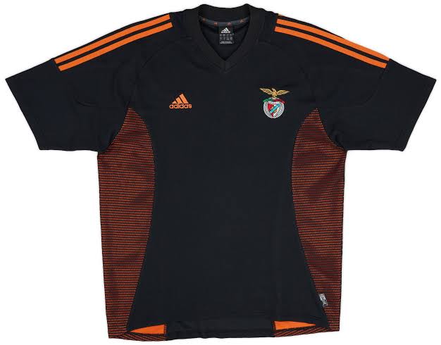 Camisola retrô preta alternativa 2002/2003