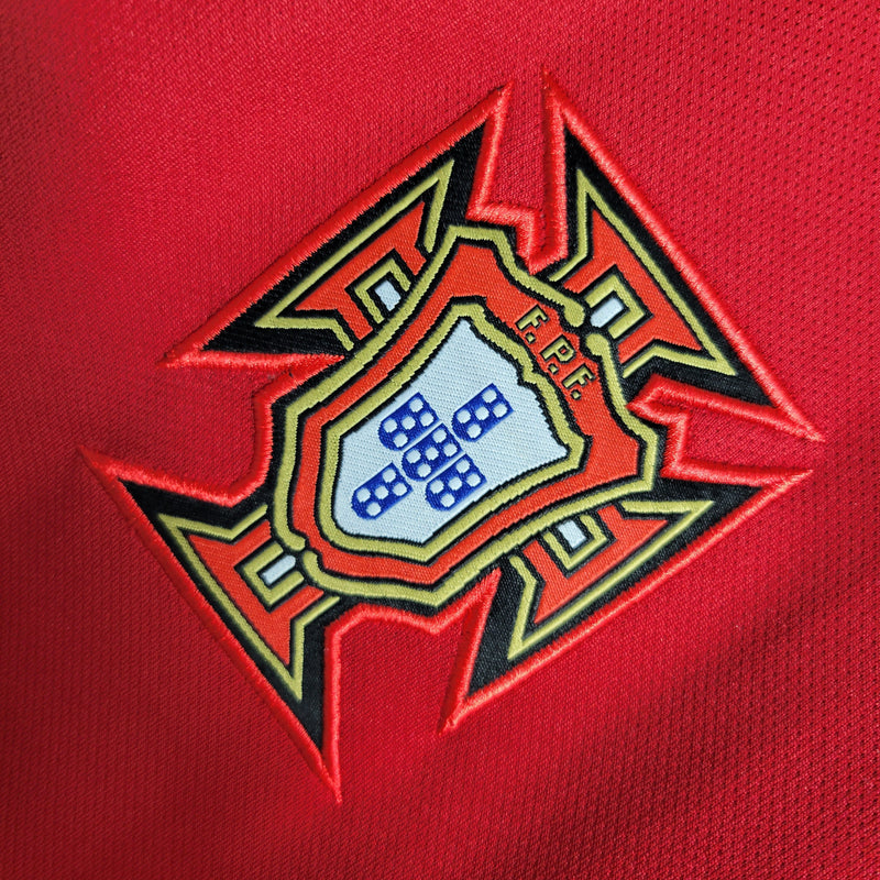 Camiseta Portugal vermelha retro 2016/17